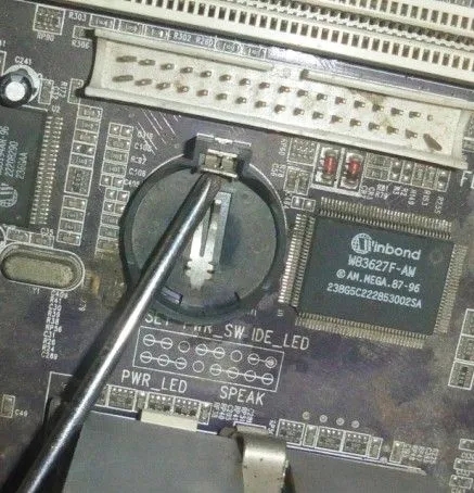 笔记本电脑主板CMOS电池怎么放电？昂达笔记本主板CMOS电池放电教程！