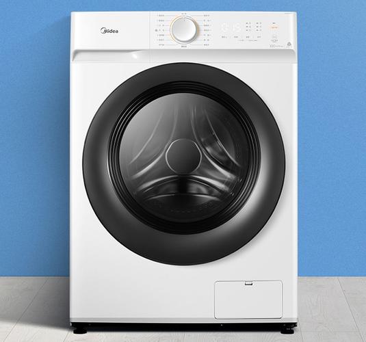 南京美的洗衣机在甩干时，里面一直进水，怎么回事？
