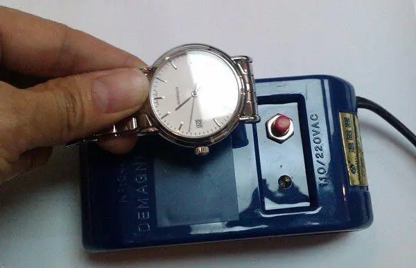 尊皇手表怎么消磁？手表消磁的简易方法