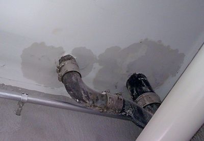 房子里的卫生间出现漏水，怎么办？防水补漏