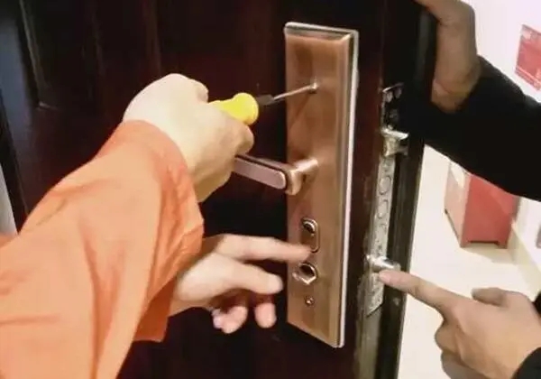 防盗门反锁了怎么才能打开？防盗门反锁的开锁技巧