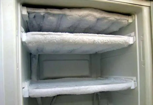 黄石市伊莱克斯冰箱如何除霜？如何预防冰箱结霜？