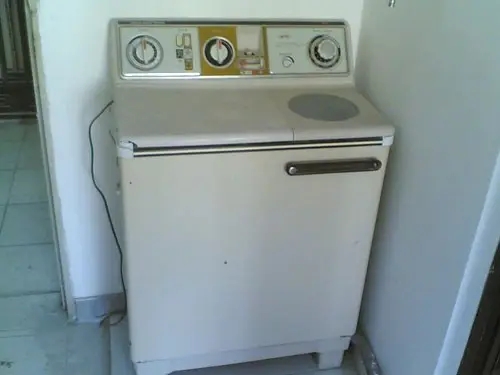 小鸭老式双缸洗衣机漏水怎么办？