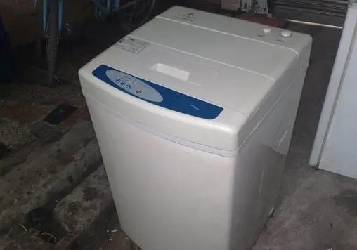 唐山市金羚洗衣机漏水不存水故障原因及解决方法