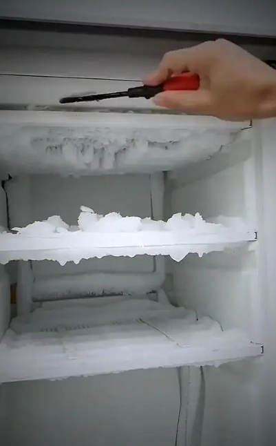 上海美菱冰箱里面结冰了怎样快速解决？