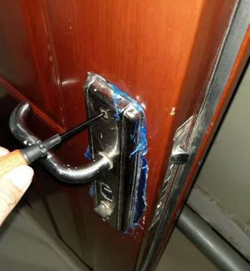 防盗门换锁芯上门服务多少钱？