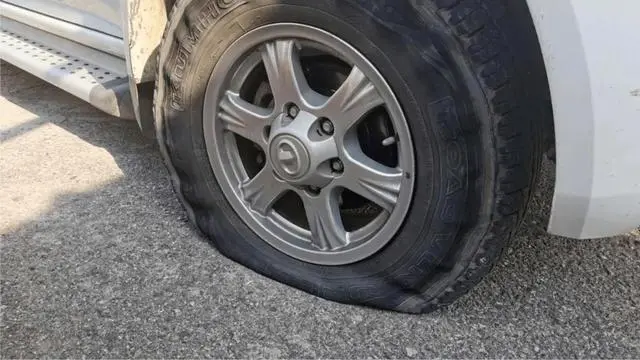 汽车轮胎出现损坏，可以尝试这三种方法！