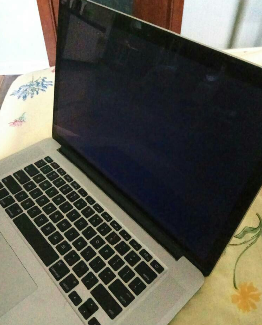苹果笔记本显示不出桌面怎么办