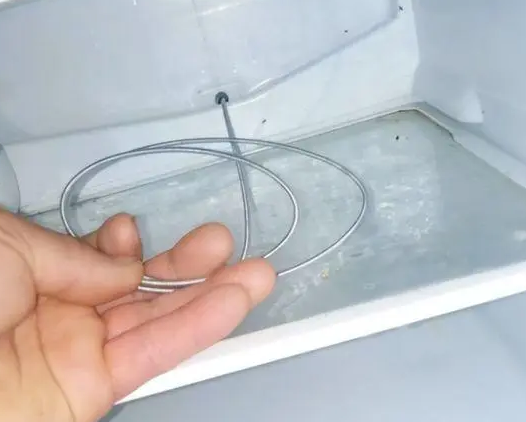 广州美菱冰箱内排水孔堵塞怎么疏通？