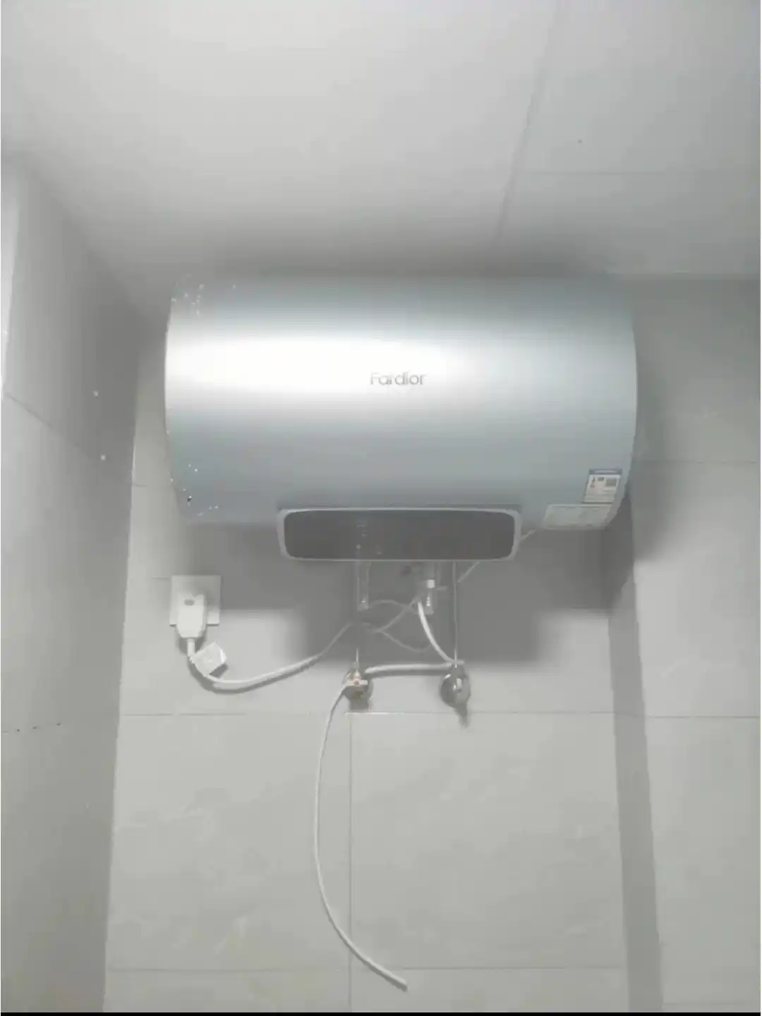 电热水器水温下降得很快是怎么回事